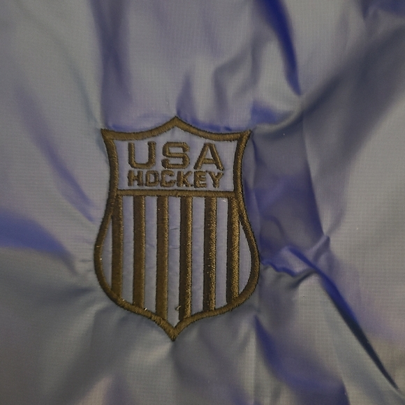 Nike Therma-Fit Men's Medium Blue & Navy USA Hockey Puffy Vest - Picture 10 of 16